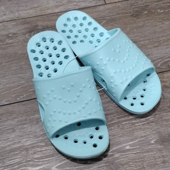No name light blue Crocs like Size New